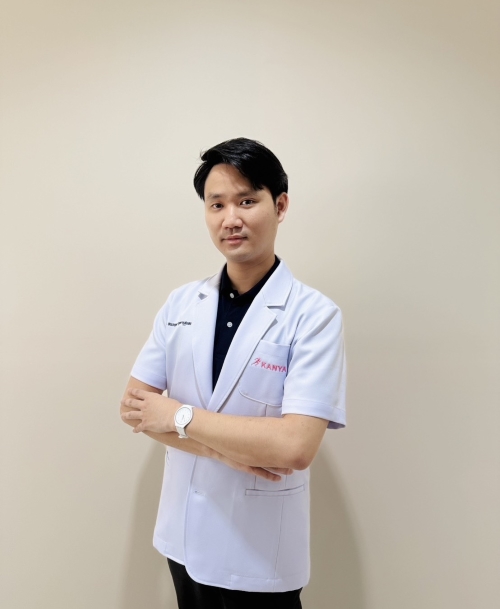 กภ.ธนกฤตย์ กุลจารุสุนทร นักกายภาพบำบัดประจำกันยา คลินิกกายภาพบำบัด สาขาเจริญราษฎร์