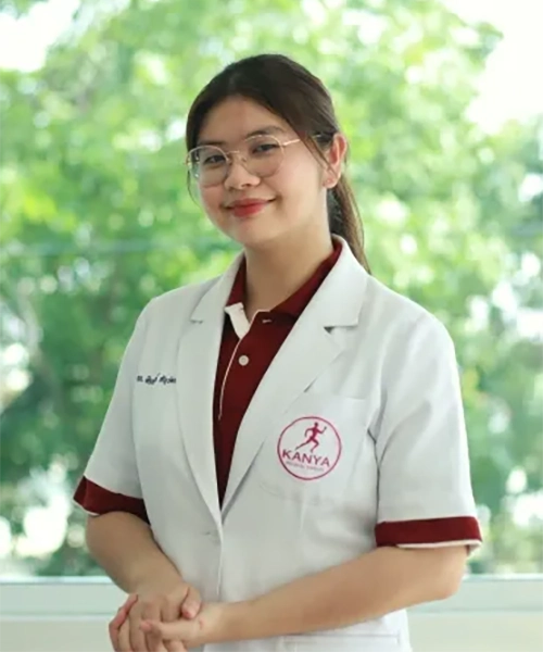 กภ.ศิรกาญจน์ ธัญวัฒน์อภิโชติ นักกายภาพบำบัดประจำกันยา คลินิกกายภาพบำบัด สาขาเพชรเกษม