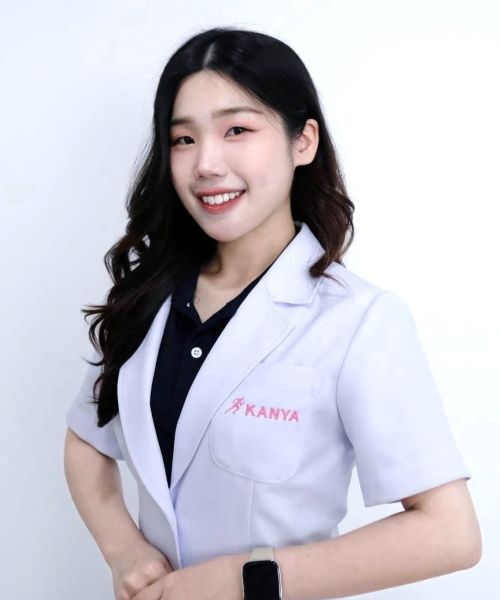 กภ.ณัฐณิชา ชูสรานนท์ นักกายภาพบำบัด ประจำกายภาพบำบัดที่บ้าน ซีเนียร์กันยา