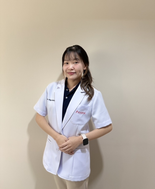 กภ.อภิญญา วิสุทธากุล นักกายภาพบำบัดประจำกันยา คลินิกกายภาพบำบัด สาขาเจริญราษฎร์